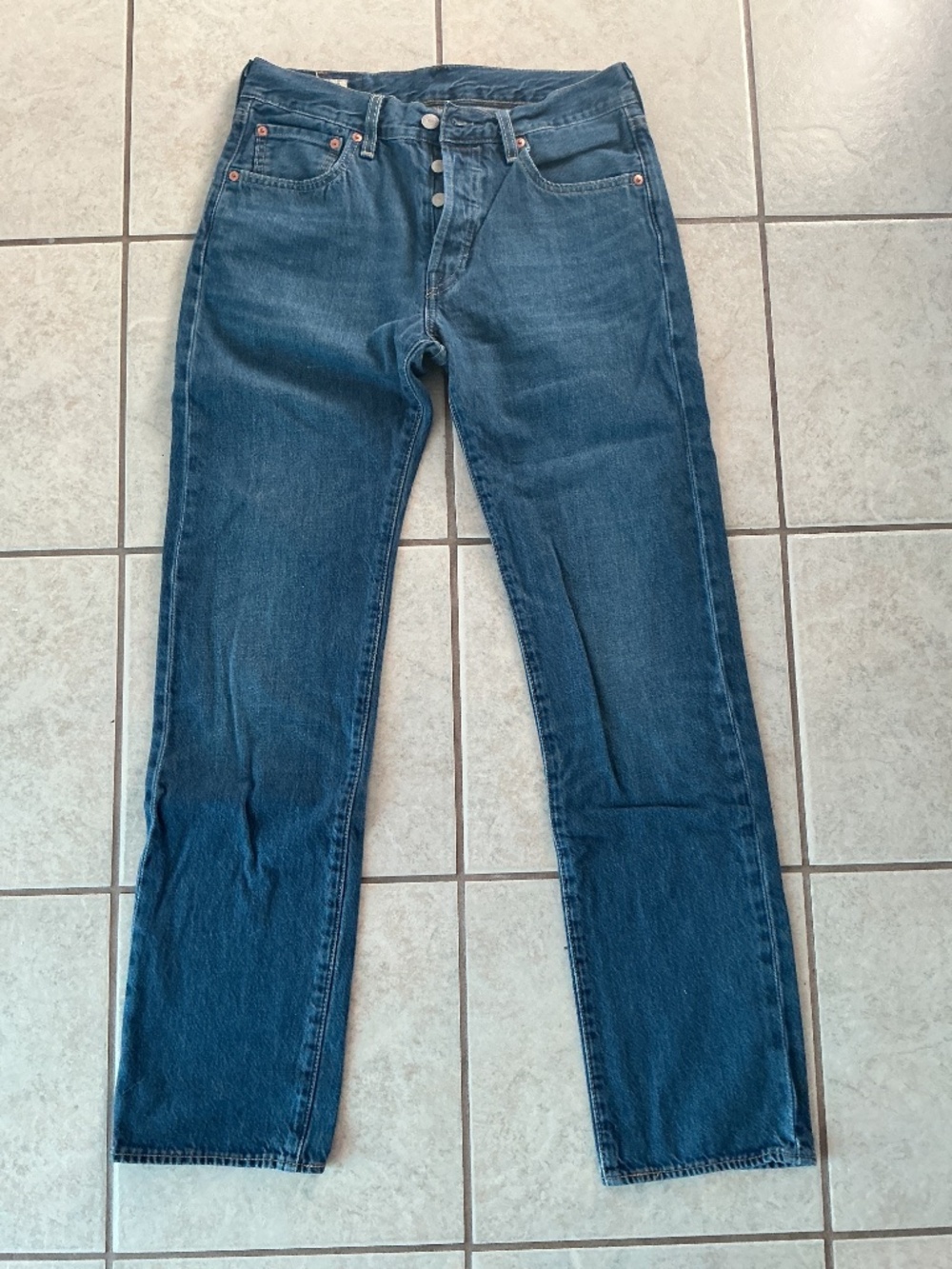Levi’s premium lightweight 501 jeans 29” x 32” - Picture 3 of 7